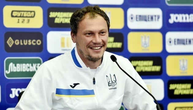 Пятова и Ризныка довызвали в сборную Украины по футболу