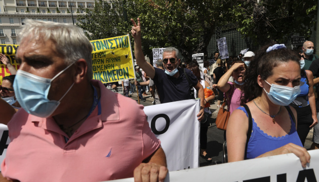 Грецію скував загальний страйк
