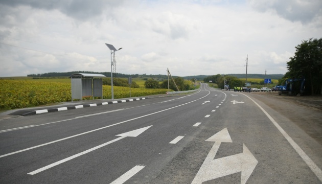 На Рівненщині оновили дорогу, що веде від кордону із Білоруссю на Хмельниччину