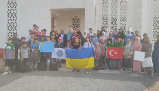 Діти політв’язнів з Криму провели тиждень у Туреччині