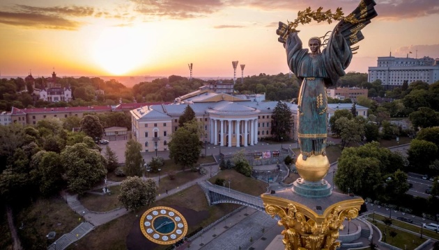 В Киеве возобновили работу 15 дипломатических представительств – МИД