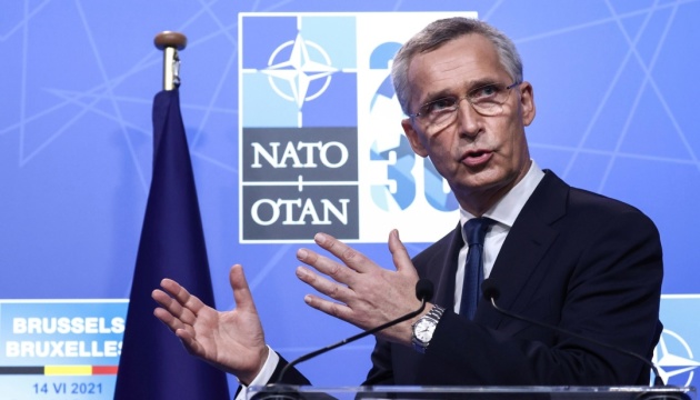 Столтенберг: Країни НАТО зможуть надати сучасні літаки Україні для самооборони