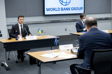 Zelensky discusses land reform with World Bank Group president