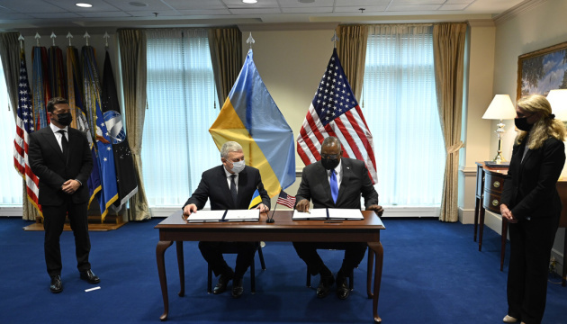 Ukraine, U.S. sign framework agreement on strategic foundations of defense partnership