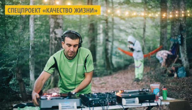 На Закарпатье меломан устраивает виниловые вечеринки в неожиданных местах На Закарпатье меломан устраивает виниловые вечеринки в неожиданных местах