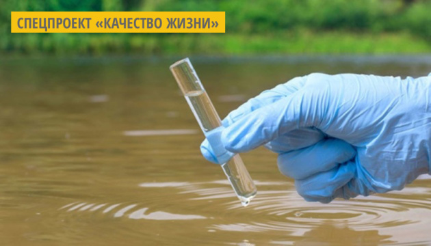 Коммунальщики сбрасывали в озеро в Ривне неочищенные сточные воды Коммунальщики сбрасывали в озеро в Ривне неочищенные сточные воды
