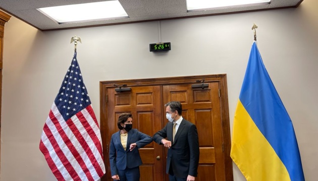 Ucrania y Estados Unidos firman un memorando sobre el fortalecimiento de la cooperación empresarial