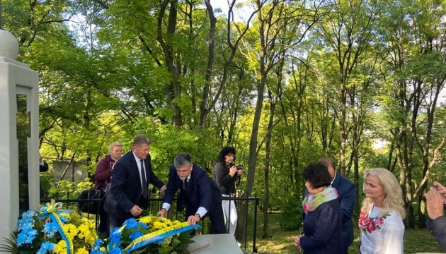 У Холмі відкрили оновлений пам'ятник прем'єр-міністру УНР Пилипу Пилипчуку