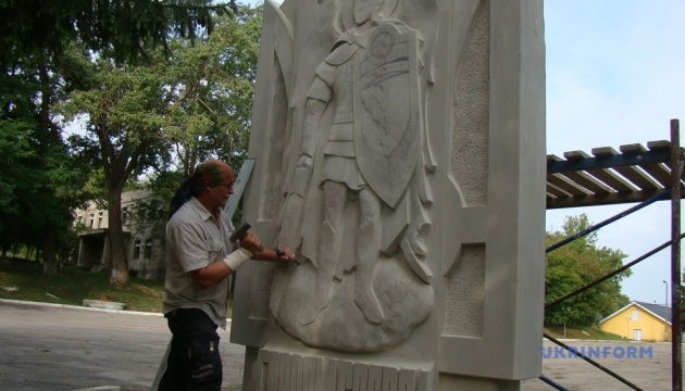 У Тернополі відкриють скульптурну композицію пам’яті загиблих воїнів-артилеристів
