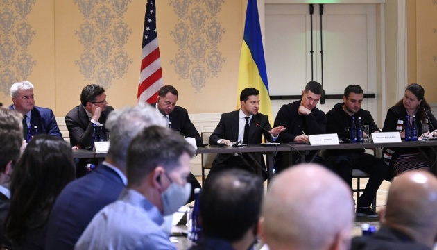 Zelensky: Ingresos de TI en Ucrania podrían aumentar a 16,5 mil millones de dólares en tres a cinco años