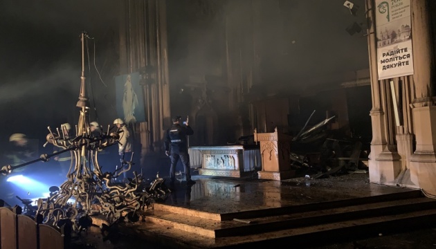 Епископ Кривицкий - о пожаре в костеле: Концертный орган сгорел дотла