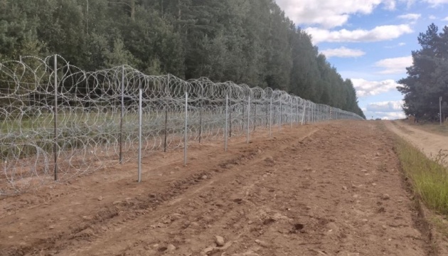 Польща встановить на кордоні з Білоруссю сітку для захисту тварин від колючого дроту