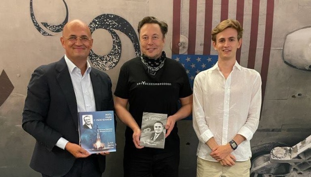 Elon Musk meets Serhiy Koroliov’s descendants