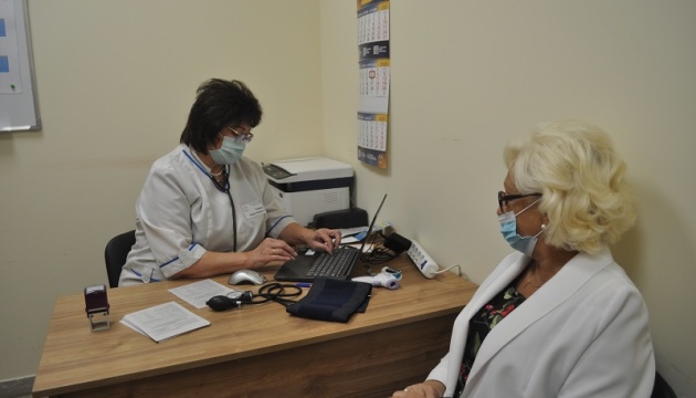 В одному з гіпермаркетів Краматорська відкрився другий центр COVID-вакцинації