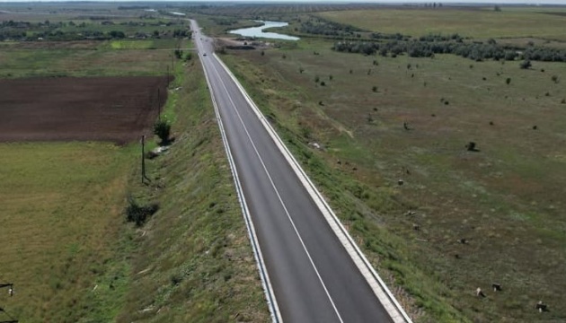 Укравтодор завершує ремонт дороги до курортної Кирилівки