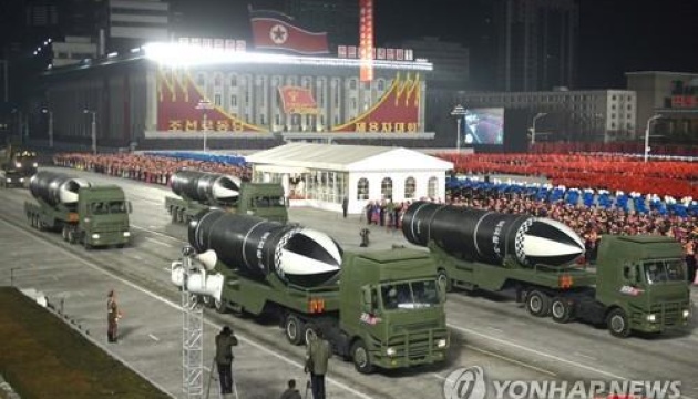 Північна Корея провела військовий парад – ЗМІ
