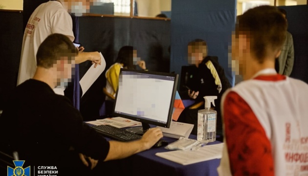 Росія активізувала видачу паспортів мешканцям ОРДЛО напередодні виборів у Держдуму