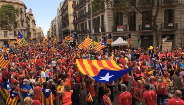У Каталонії відбулися багатотисячні акції за незалежність