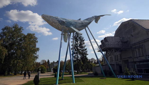Ткаченко запрошує оглянути екоскульптуру «Київський кит» на території ВДНГ