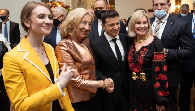 Ukraine to implement idea of ​​dual citizenship, Zelensky assures diaspora in U.S.