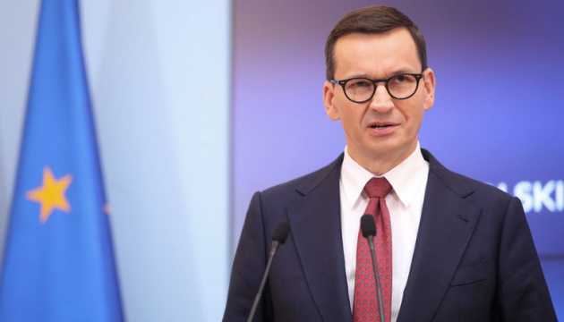 Прем'єр Польщі переконуватиме Шольца передати Україні важке озброєння