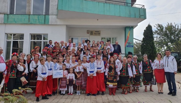 Українська діаспора взяла участь у фольклорно-гастрономічному фестивалі у Румунії