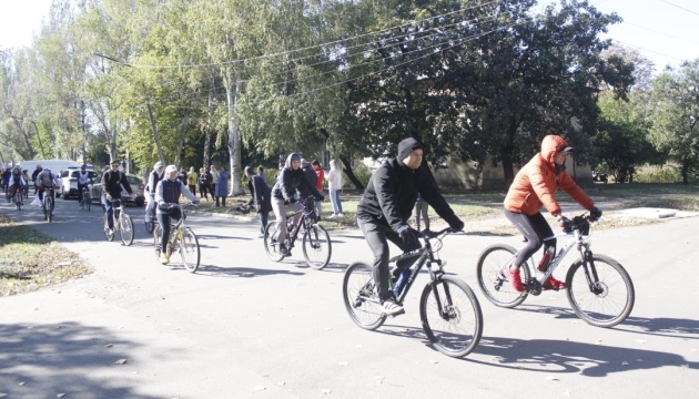 На Луганщині стартував велопробіг біля лінії розмежування