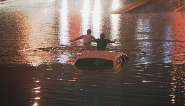 Аномальна злива затопила вулиці столиці Словенії