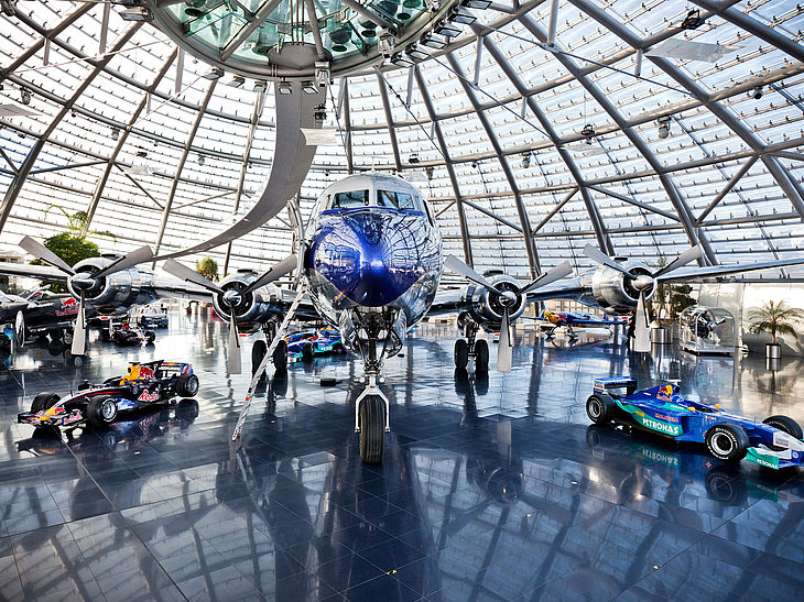 https://www.hangar-7.com/