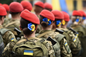 La mayoría de los ucranianos se muestran positivos acerca de las mujeres en las Fuerzas Armadas de Ucrania
