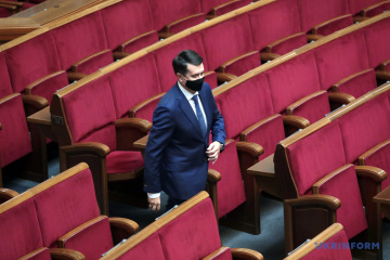 ウクライナ国会、ラズムコウ議長を解任