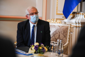 Abschreckung Russlands, Frieden, humanitäre Projekte in der Ostukraine: EU-Außenbeauftragter Borrell besucht die Ukraine