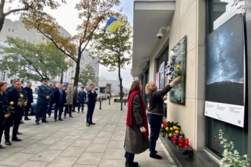 W Warszawie uczczono pamięć obrońców Ukrainy