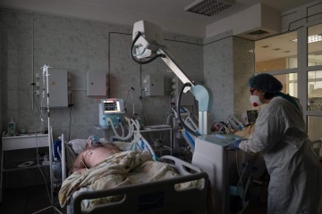 Na Ukrainie odnotowano prawie 19 000 nowych przypadków koronawirusa