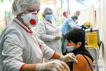 Almost 100,000 Ukrainians have received COVID-19 vaccine booster shot