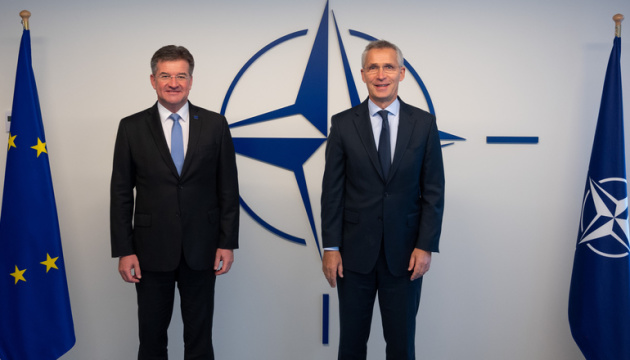 Генсек НАТО та спецпредставник ЄС обговорили деескалацію на півночі Косова