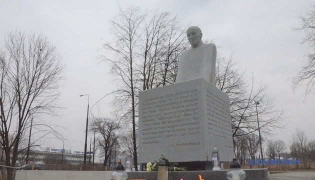 Pomnik Emiliana Kowcza, księdzu obozu koncentracyjnego na Majdanku, zostanie odsłonięty w Lublinie