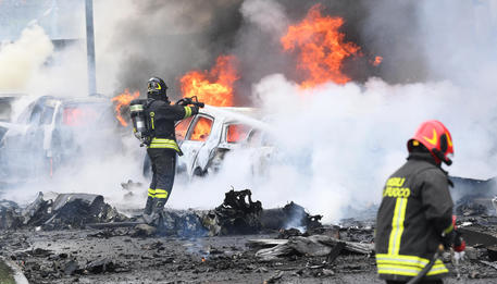 На півночі Італії впав літак, загинув пілот і семеро пасажирів