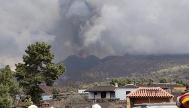 Уряд Іспанії виділить понад €200 мільйонів острову, що постраждав від виверження вулкана