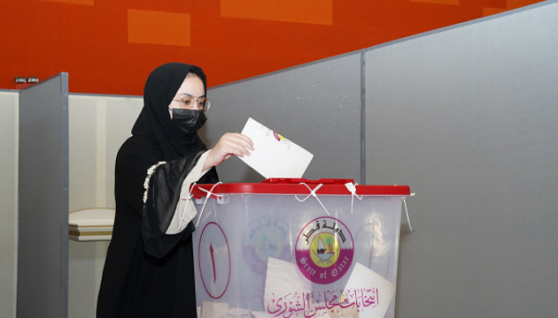 У Катарі завершилося голосування на перших парламентських виборах, явка понад 60%