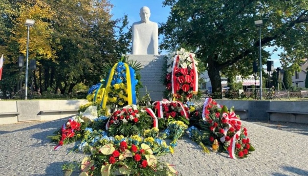 У Любліні урочисто відкрили пам'ятник «пароху концтабору Майданек» Омеляну Ковчу