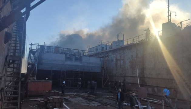 На судноремонтному заводі в Ізмаїлі загорівся буксир