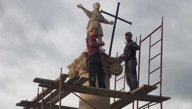 Реставратори з Польщі оновили туристичний «магніт» на Тернопільщині