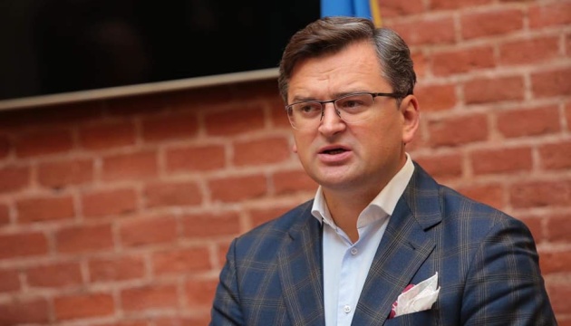 Кулеба прокоментував заяву Бербок про швидкий вступ України до НАТО