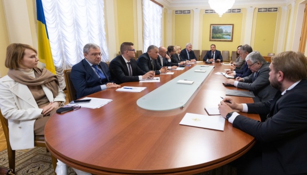 Єрмак зібрав перше засідання робочої групи для мінімізації загроз від газогонів в обхід України