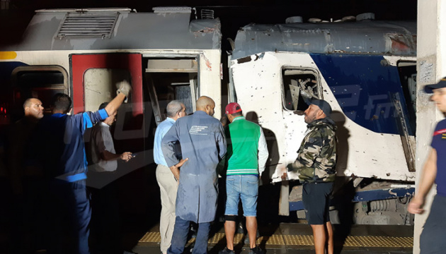У Тунісі зіштовхнулися два пасажирських потяги, десятки постраждалих