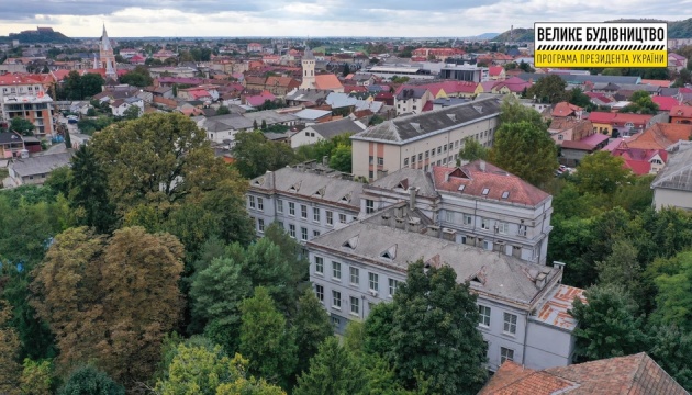 У Мукачеві реконструювали приймальне відділення райлікарні