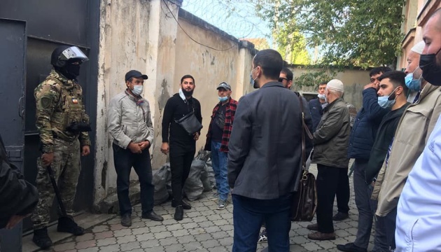 Під «військовим гарнізонним судом» у Криму затримали 15 осіб
