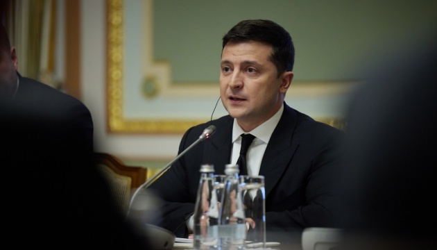 Volodymyr Zelensky félicite Emmanuel Macron pour la Présidence française du Conseil de l'UE