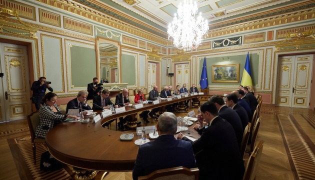Unia Europejska i Ukraina zacieśnią współpracę polityczną i gospodarczą – szczyt Ukraina-UE